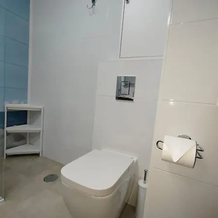 Beachfront Апартаменты *